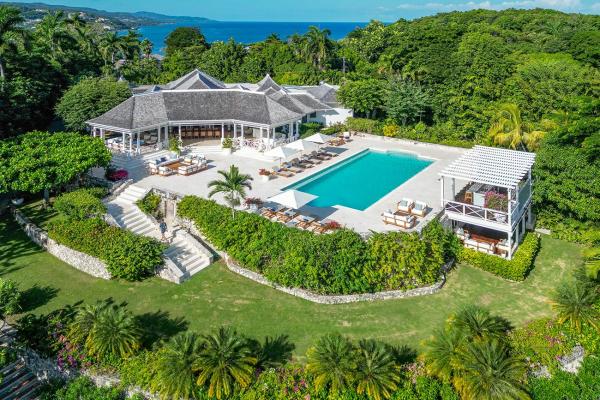 Longview Villa