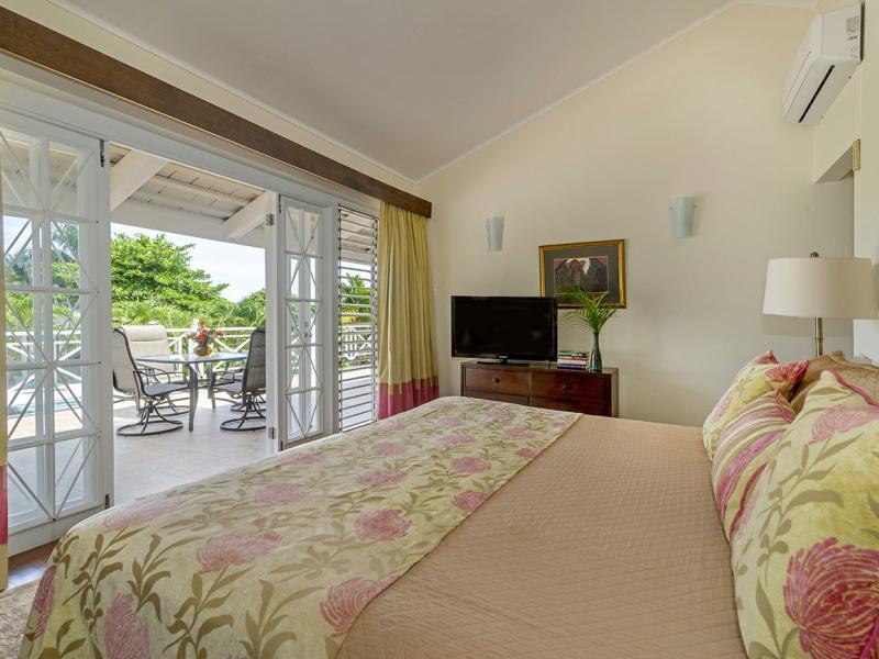 Sweet Spot on The Beach , Runaway Bay  