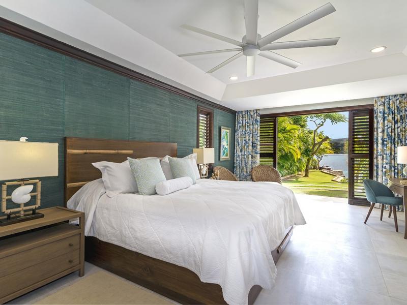 Makana on the Beach , Discovery Bay  