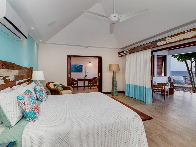 Buttonwood Reef and Sea Biscuit Cottage , Ocho Rios  