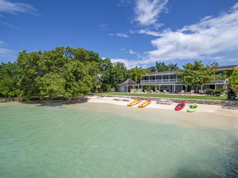 A Summer Place  , Discovery Bay  