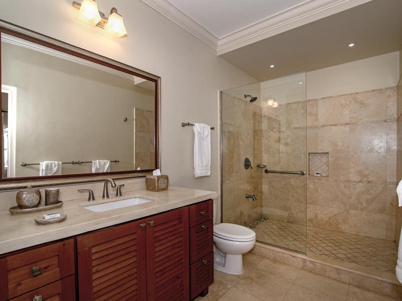 A Summer Place  , Discovery Bay  