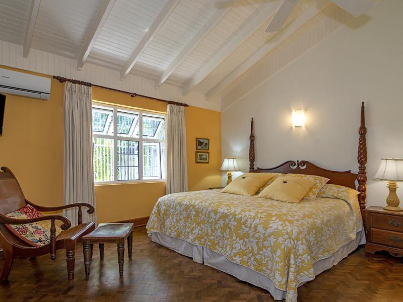 A Summer Place  , Discovery Bay  