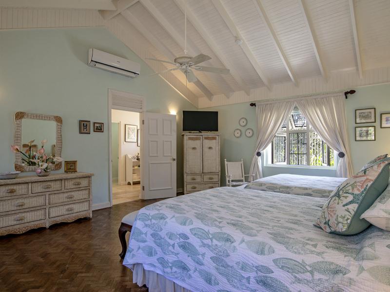 A Summer Place  , Discovery Bay  