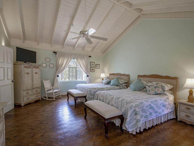 A Summer Place  , Discovery Bay  