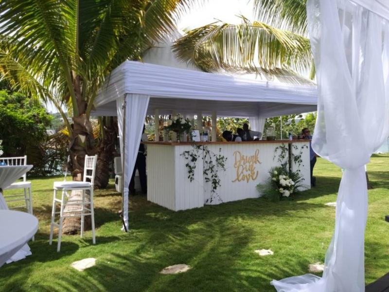 A Summer Place  , Discovery Bay  