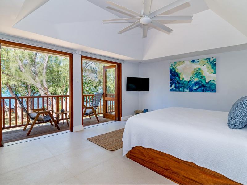 Fortlands Point , Discovery Bay  