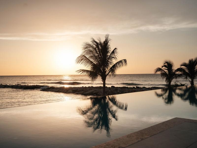 Endless Horizon - Palm Beach on Runaway Bay , Runaway Bay  