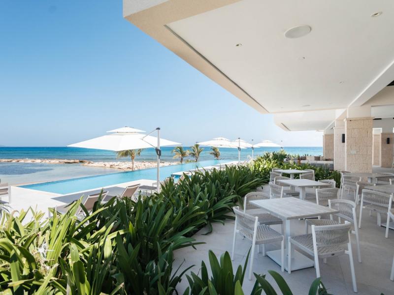 Endless Horizon - Palm Beach on Runaway Bay , Runaway Bay  