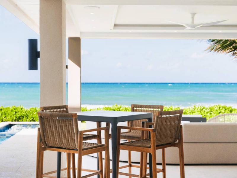 Endless Horizon - Palm Beach on Runaway Bay , Runaway Bay  
