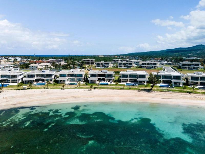 Endless Horizon - Palm Beach on Runaway Bay , Runaway Bay  