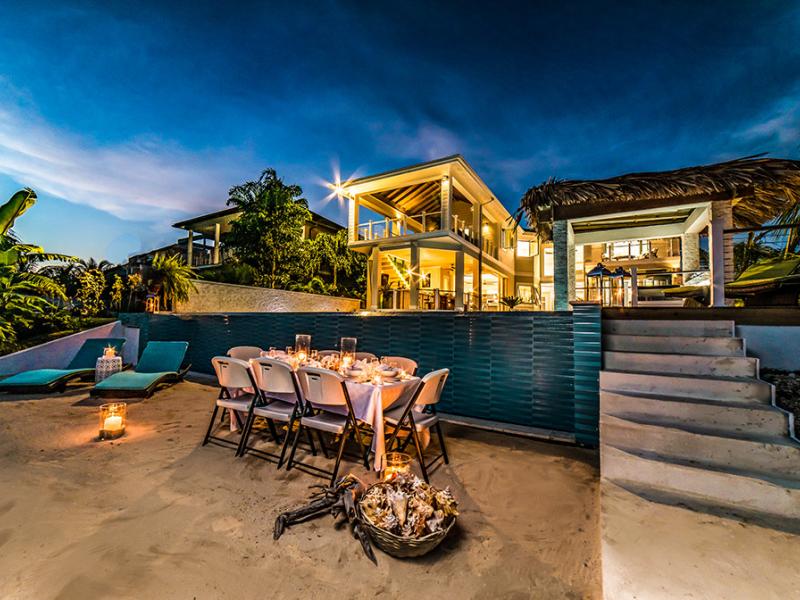 Everything Nice by the Sea , Montego Bay  