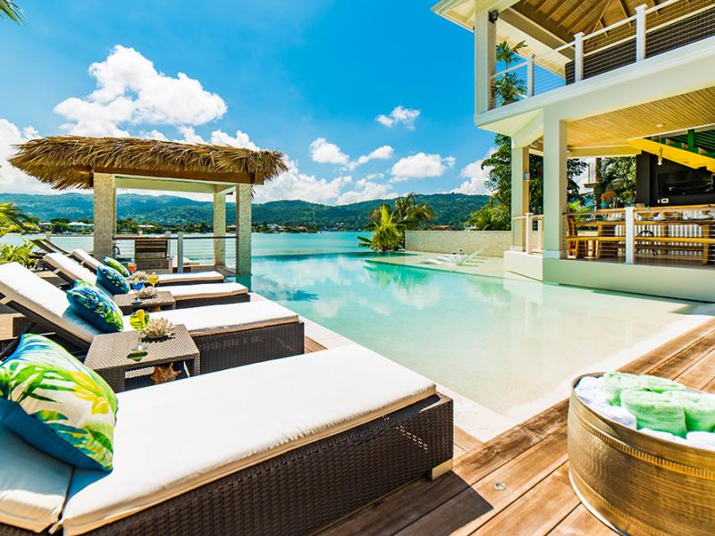 Everything Nice by the Sea , Montego Bay  