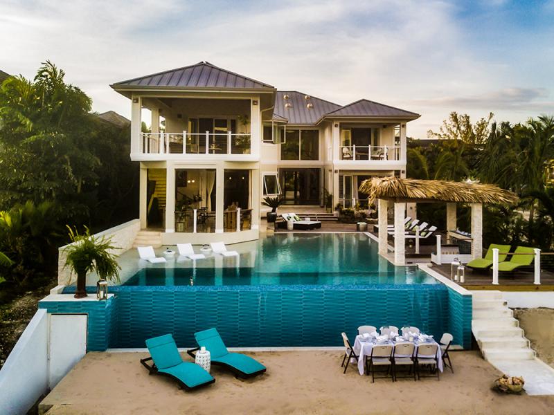 Everything Nice by the Sea , Montego Bay  