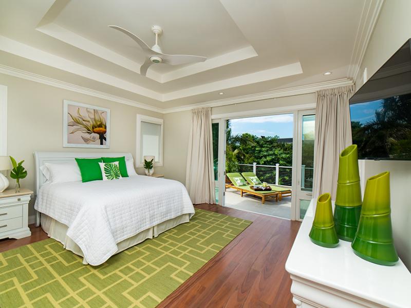 Everything Nice by the Sea , Montego Bay  