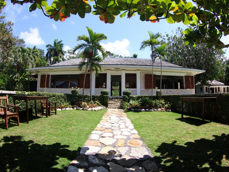 Goldeneye Villa , Oracabessa  