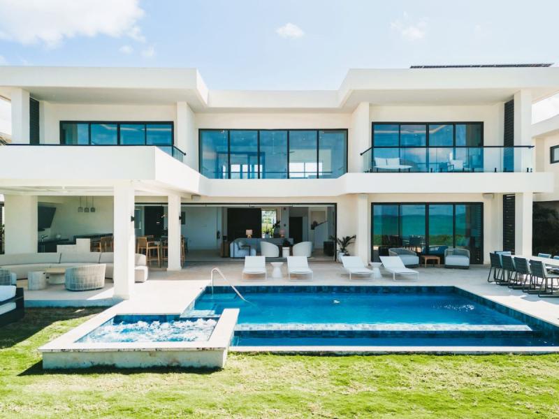 Poseidon's Shore - Palm Beach on Runaway Bay , Runaway Bay  