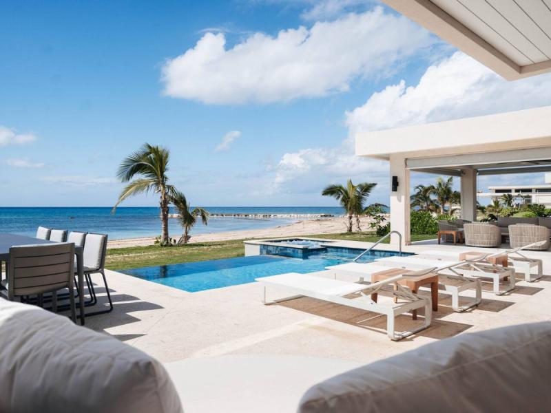 TipSea - Palm Beach on Runaway Bay , Runaway Bay  