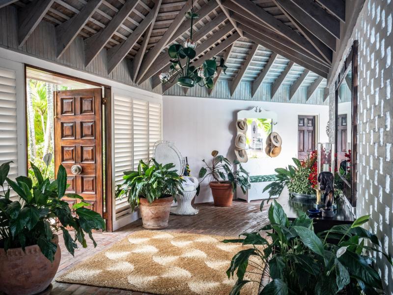 Ma’Moura , Montego Bay  