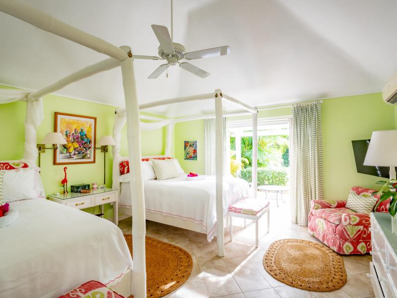 Ma’Moura , Montego Bay  